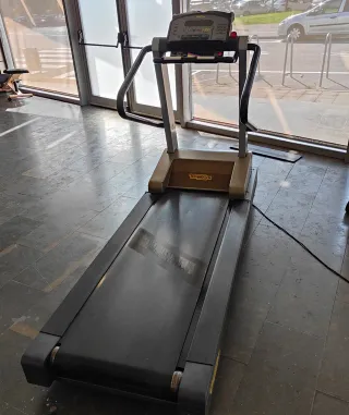 Cinta de Correr Technogym RUN 600