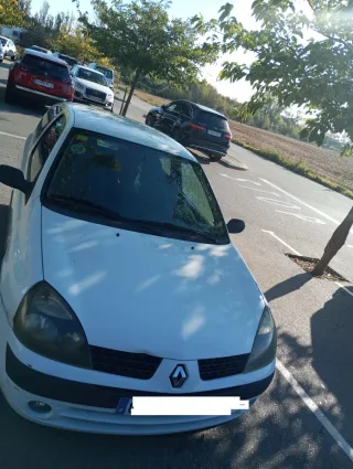 Renault Clio 2003