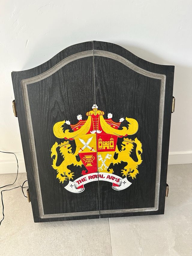 Diana electrónica con caja y dardos