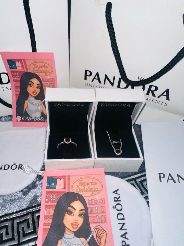 Anillo y Colgante Pandora