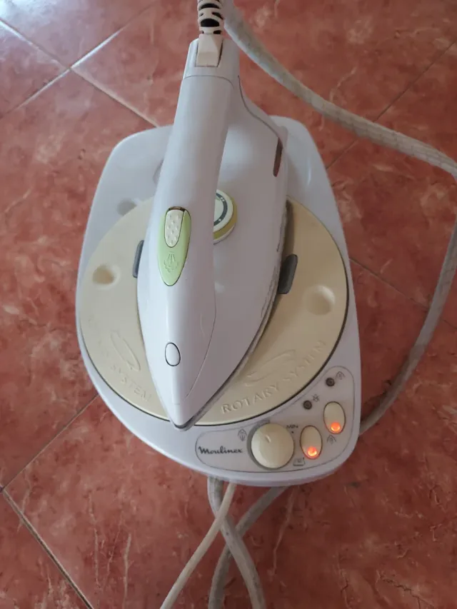 Ferro de roupa Moulinex