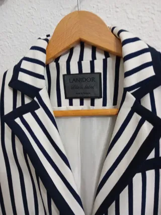 Chaqueta Rayas Azul y Blanco