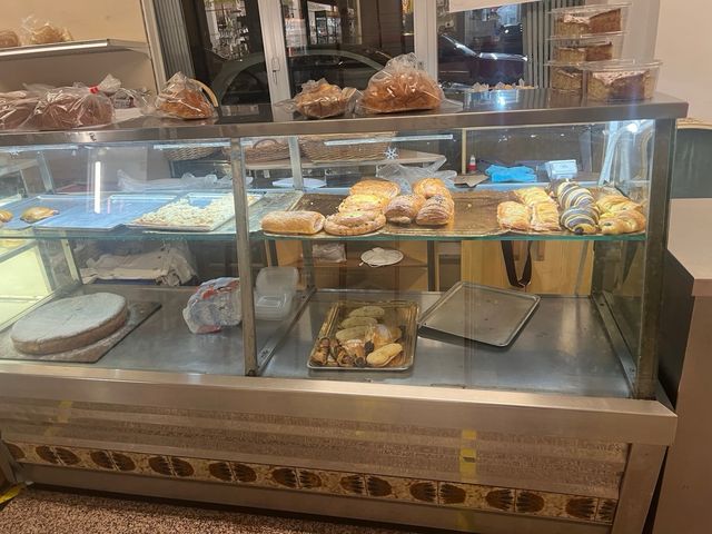 Vitrina Panadería y Mobiliario