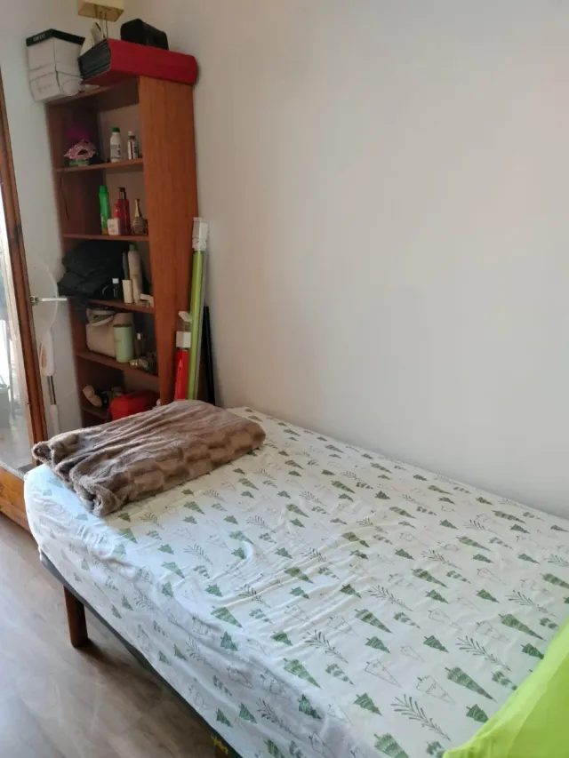 Habitación individual en alquiler en Calella