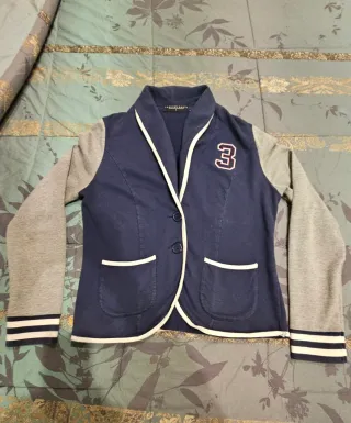 Giacca sportiva blu e grigia da donna