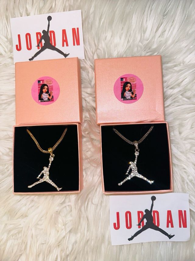 Colgante Jordan Dorado y Plateado