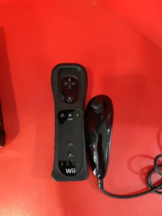 Nintendo Wii Negra + Mando + Nunchuk