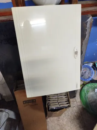 Puerta cuadro Schneider Pragma 3 filas