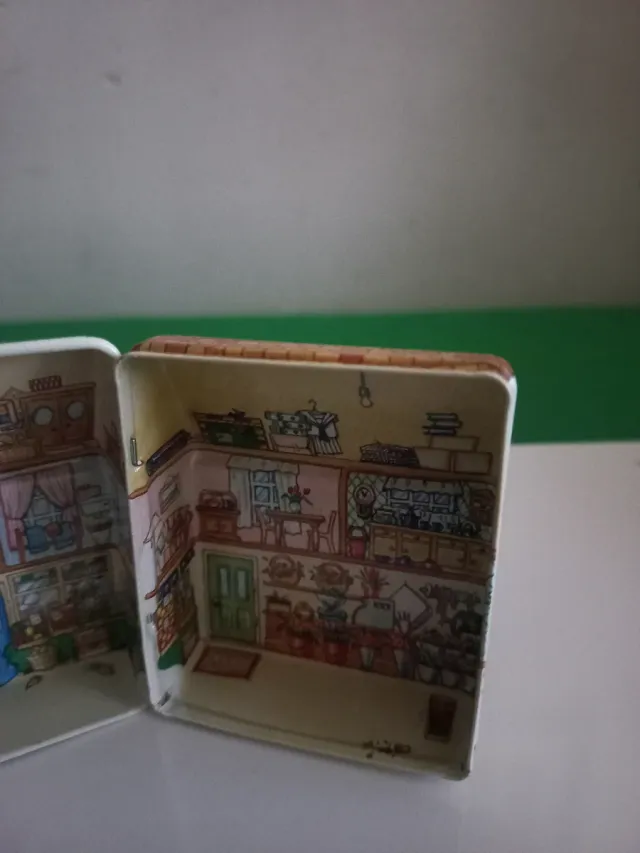 Mini Lata Casa Miniatura Inglesa