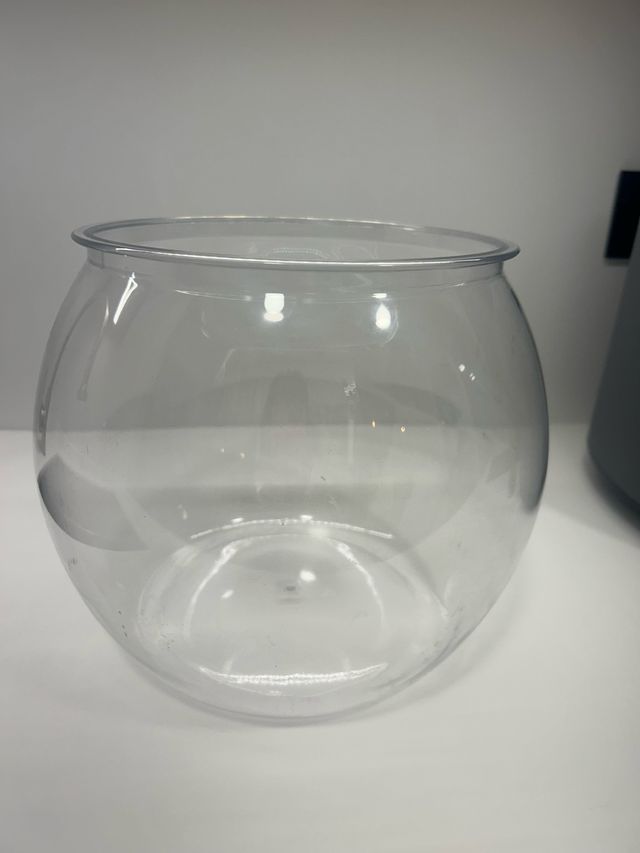 Pecera redonda grande transparente