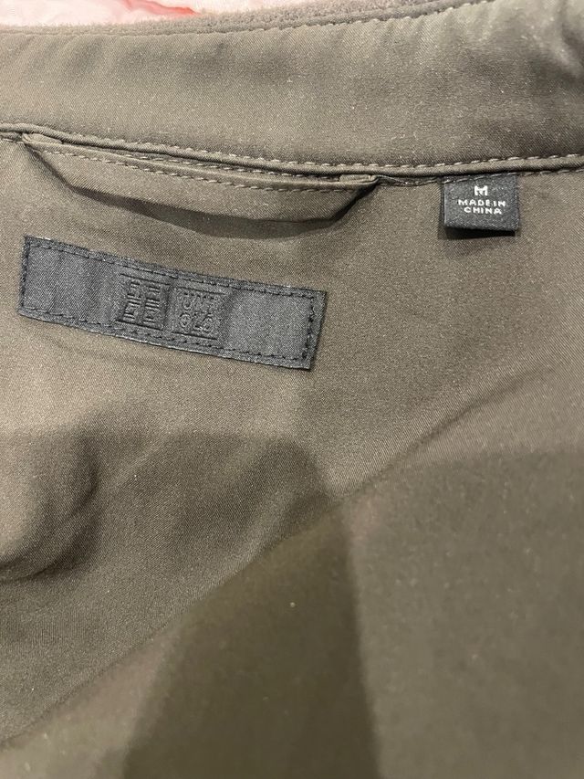 Chaqueta Uniqlo cuadros gris y negro