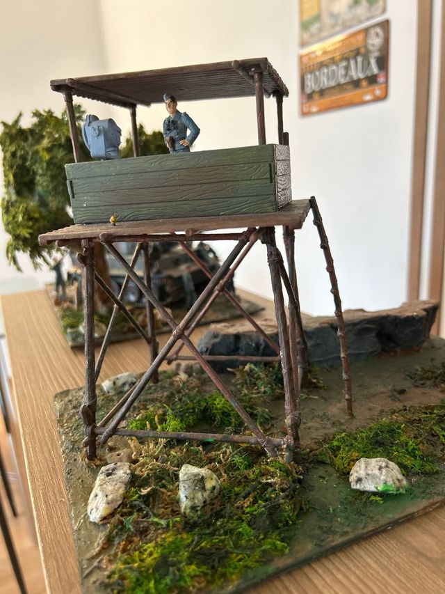 Diorama militar con figuras