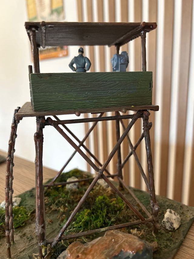 Diorama militar con figuras