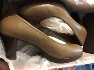 Zapatos de salón Gadea piel beige/dorado