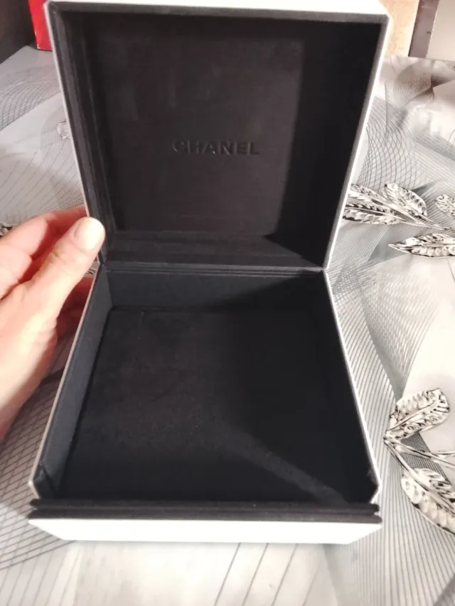 Scatola per bracciali Chanel