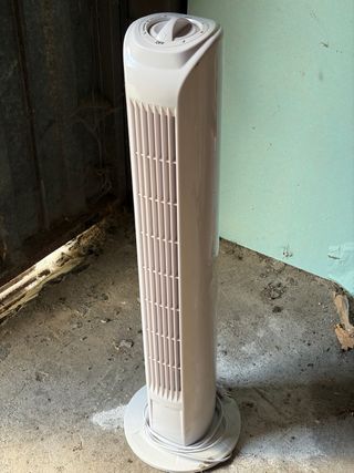 Ventilador de torre beige/blanco