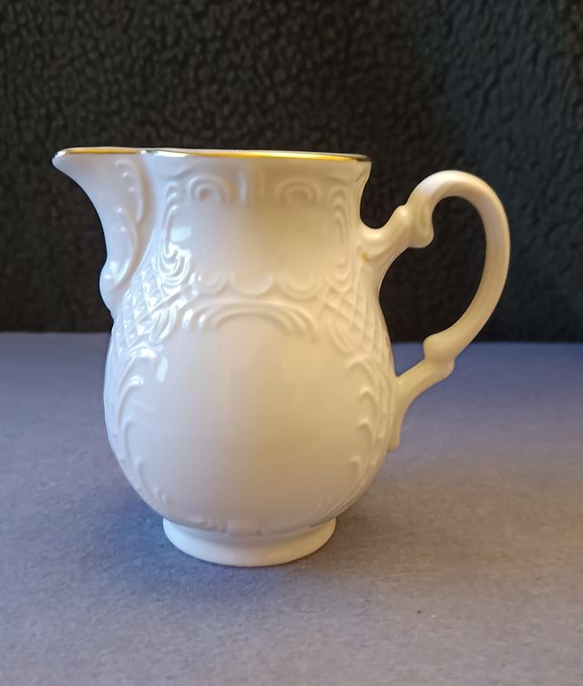 Jarrita Lechera Porcelana Baviera Dorada