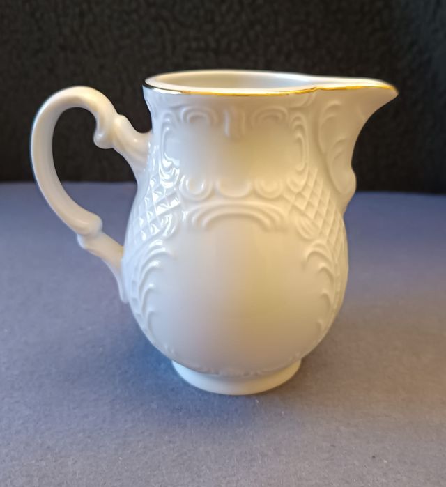 Jarrita Lechera Porcelana Baviera Dorada