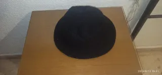 Gorra negra