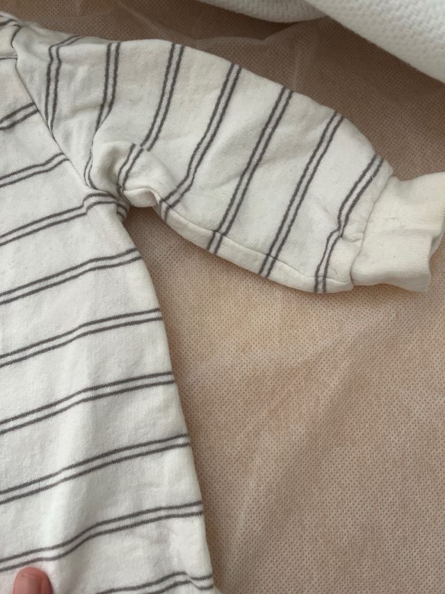 Pijama bebé rayas