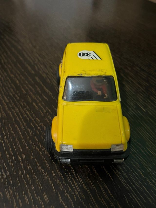 CocheRenault 5 Amarillo exin mexico