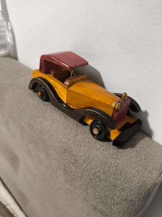 Miniatura coche madera epoca