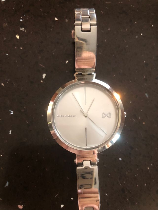 Reloj Mark Maddox Plata y Blanco