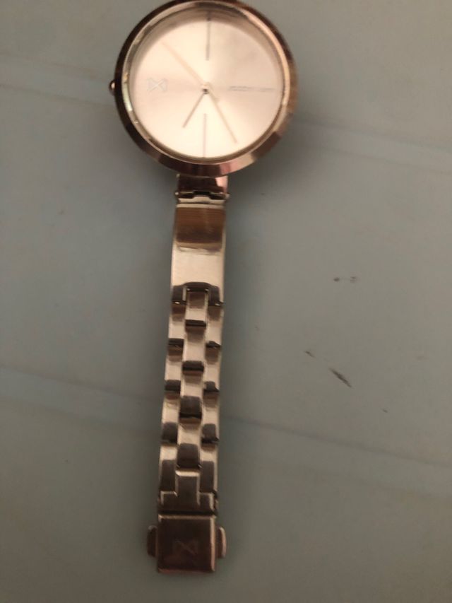 Reloj Mark Maddox Plata y Blanco