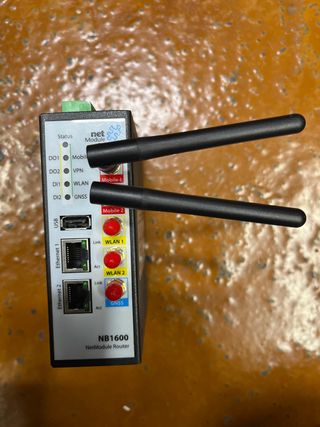 Router Industrial NetModule NB1600