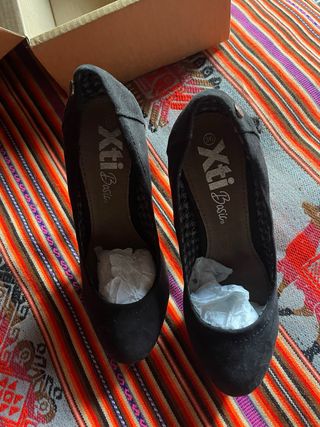 Zapatos de salón Xti negros talla 36