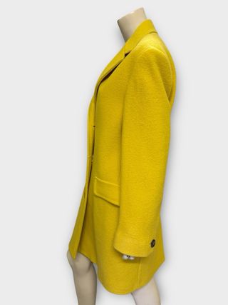 Cappotto lungo giallo in lana vergine, monopetto
