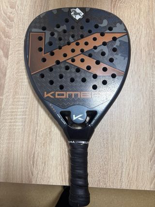 Pala de pádel Kombat Aquiles