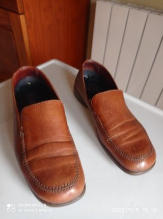 Zapatos de piel marrones