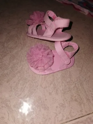 Sandali neonata rosa con fiore