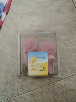 Sandali neonata rosa con fiore