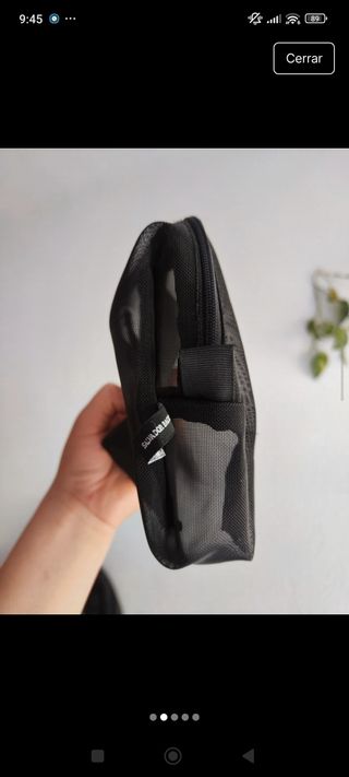Neceser de malla negro