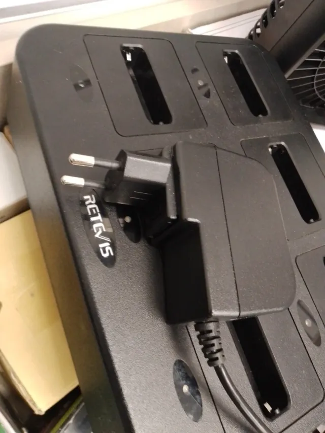 Retevis RT68 NR10 Carregador 6 Unidades