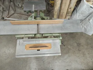 Máquina de carpintería universal