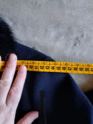 Cappotto blu con pelliccia sintetica removibile