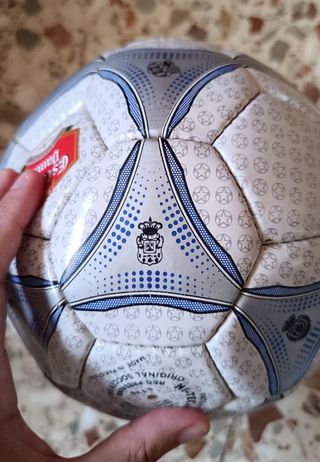 Balón de fútbol vintage Estrella Damm