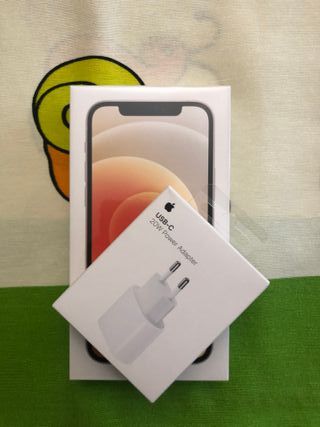 iPhone 12 + AirPods 3