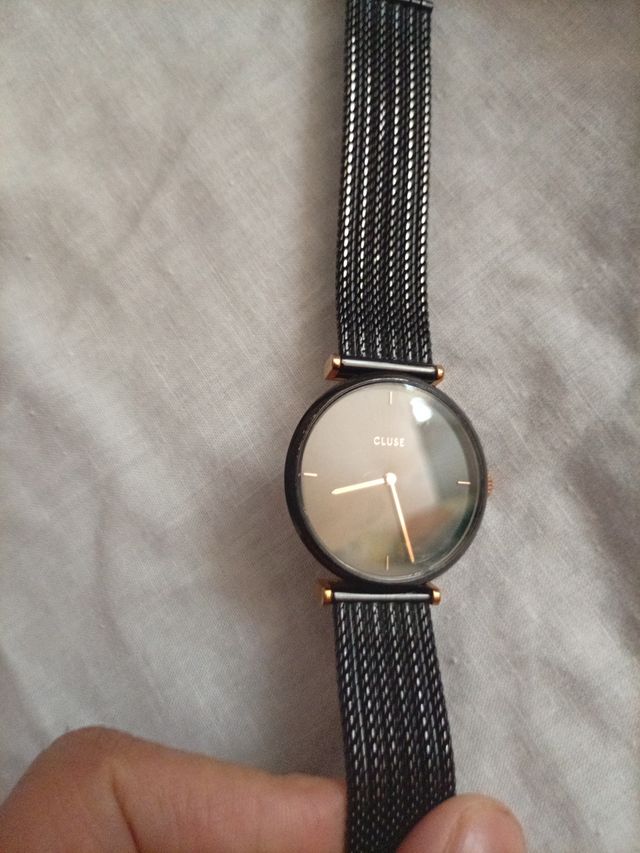 Reloj Cluse Negro y Dorado