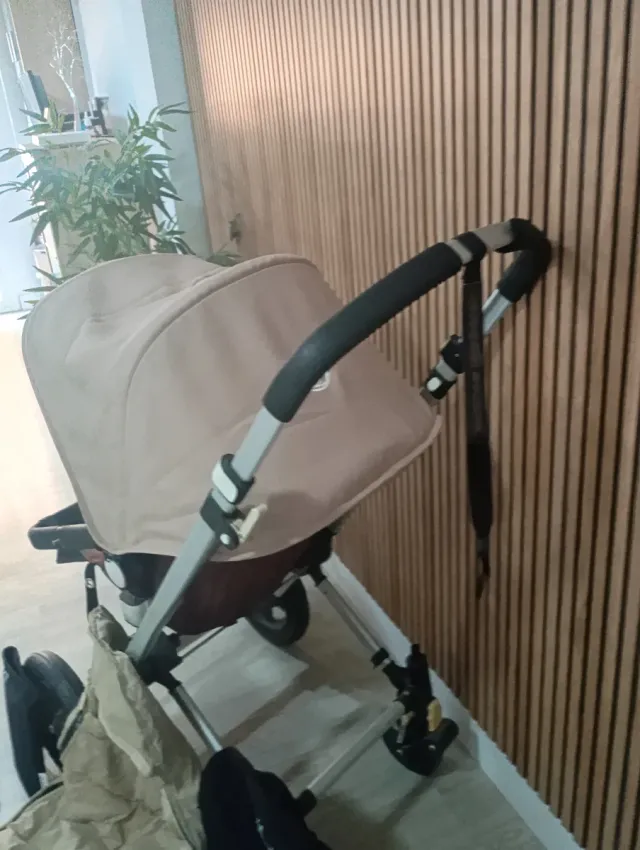 Regalo carro Bugaboo camaleon y vendo lo demás.