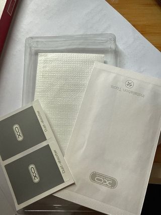 Pellicola protettiva in vetro per iPhone 13/13 Pro XO