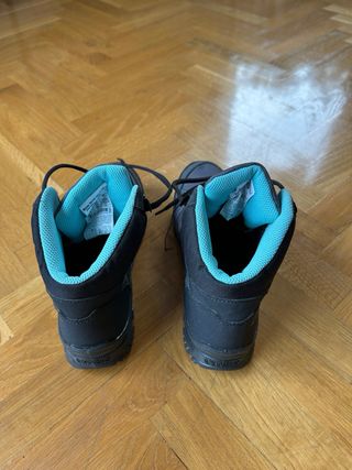 Botas mujer montaña, senderismo, trekking