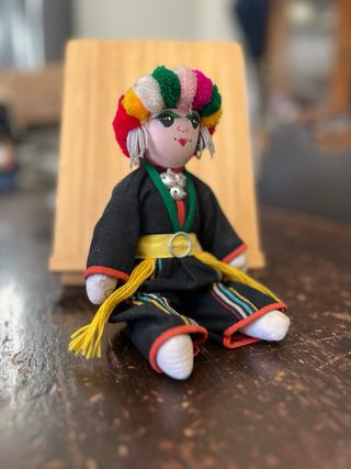 Bambola vintage Thailandese di stoffa