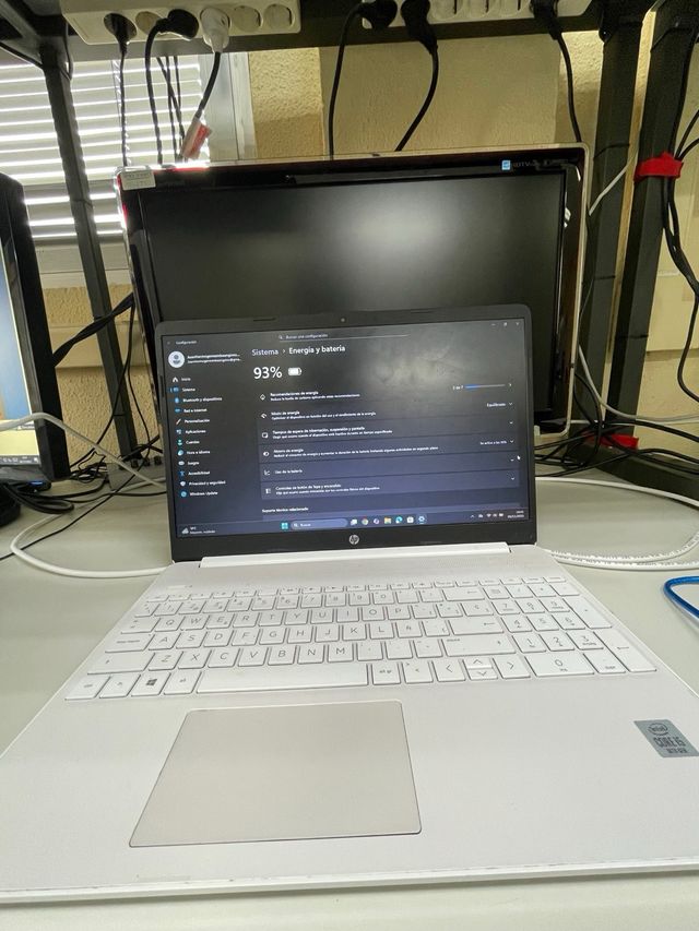 Ordenador HP Intel Core i5 1TB 16GB RAM Blanco