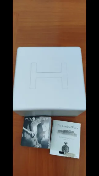 Caja de reloj Hamilton Naranja y Blanca