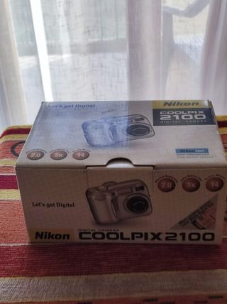 Nikon Coolpix 2100 fotocamera digitale