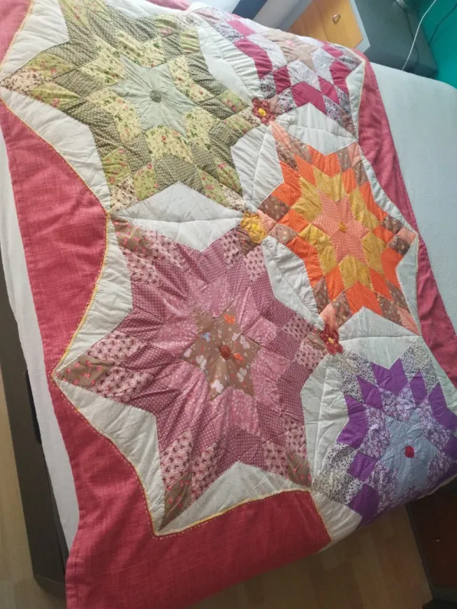 Colcha patchwork estrellas multicolor